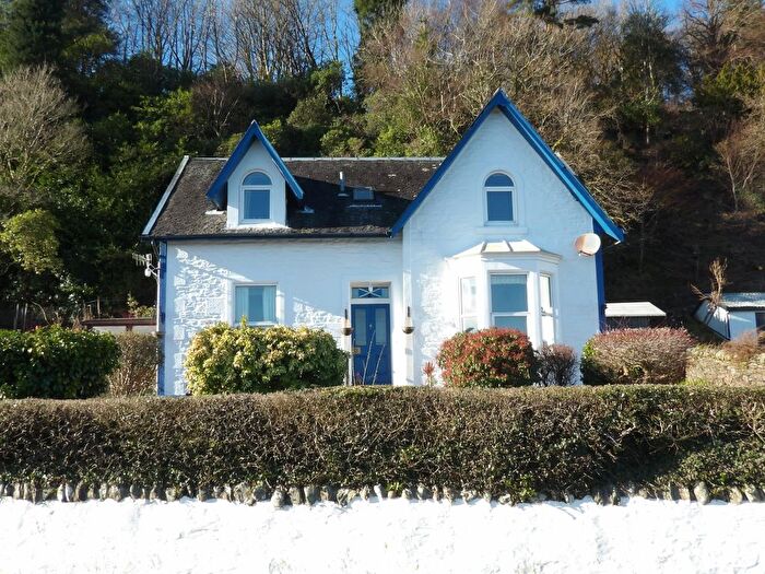 4 Bedroom Detached House For Sale In Shore Road, Blairmore, PA23
