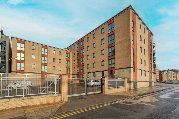 2 Bedroom Apartment To Rent In Waterloo Street, Leeds, LS10