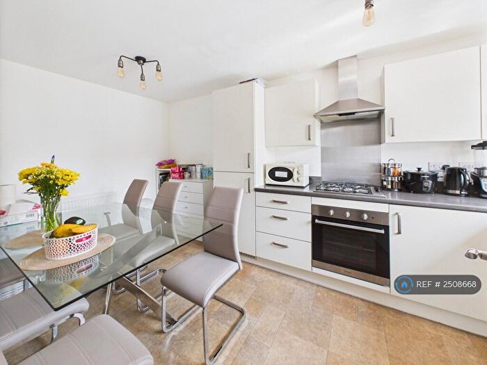 3 Bedroom Semi-Detached House To Rent In John Dixon Lane, Darlington, DL1