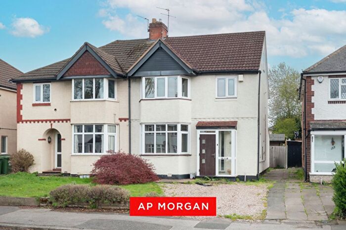 4 Bedroom Semi Detached House For Sale In Sandy Hill Road, Shirley, Solihull, West Midlands, B90