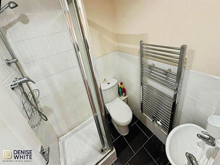 3 Bedroom Terraced House To Rent In North Avenue, Leek, ST13