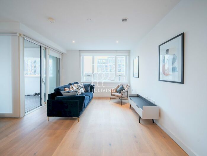 2 Bedroom Flat To Rent In Waltoh Heights, London, SE17