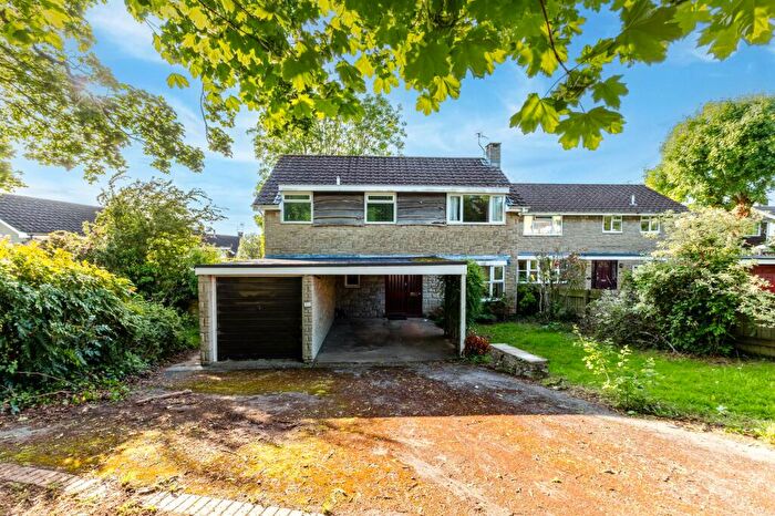 4 Bedroom Detached House For Sale In Uncombe Close, Backwell, BS48
