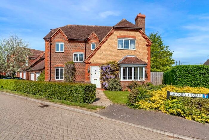 4 Bedroom Detached House For Sale In Barker Close, Hail Weston, PE19