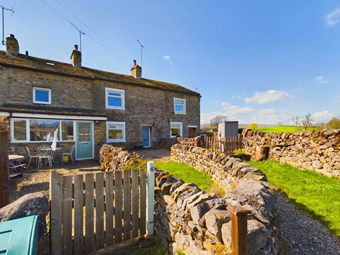 2 Bedroom Cottage To Rent In Hallgarth, Airton - North Yorkshire, BD23
