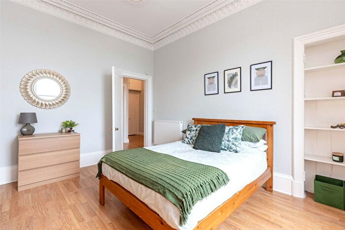 1 Bedroom Flat To Rent In Dundee Terrace, Edinburgh, EH11