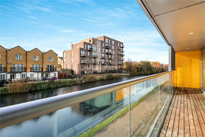 2 Bedroom Flat To Rent In Candy Wharf, Copperfield Road, Bow, London, E3
