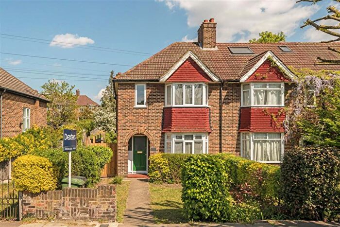 3 Bedroom Semi-Detached House For Sale In Verdant Lane, Catford, SE6