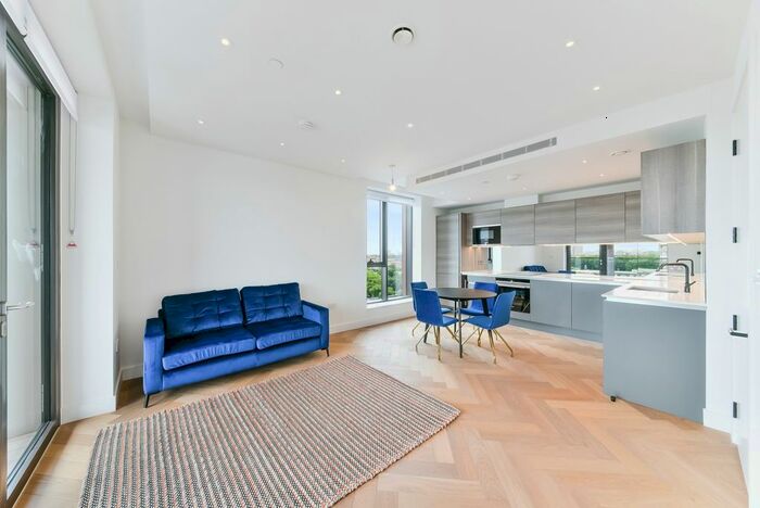 2 Bedroom Flat To Rent In Dawson Street, Hoxton, London, E2