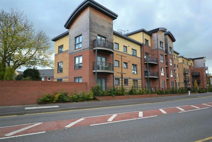 1 Bedroom Flat To Rent In Wise Court, Raven Close, Watford, WD18