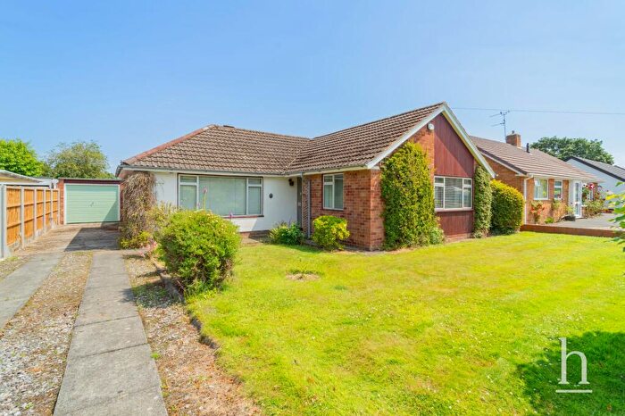 3 Bedroom Detached Bungalow For Sale In Laurel Drive, Willaston, CH64