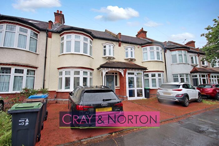 3 Bedroom Terraced House For Sale In Ashburton Avenue, Addiscombe, CR0