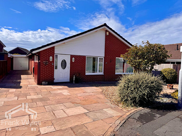 2 Bedroom Bungalow For Sale In Hampton Court, Lytham St Annes, Lancashire, FY8