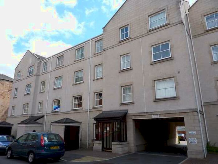 2 Bedroom Flat To Rent In Murano Place Leith, Edinburgh, EH7
