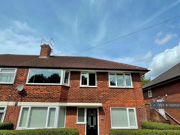 2 Bedroom Flat To Rent In Burns Avenue, Bury, BL9