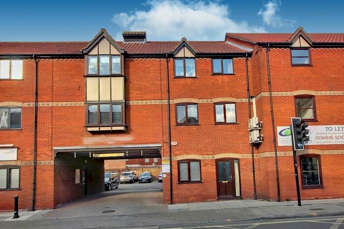 1 Bedroom Flat To Rent In St Helens Street, Ipswich, IP4