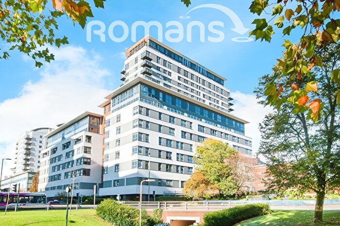 2 Bedroom Flat To Rent In Skyline Plaza, Alencon Link, Basingstoke, RG21