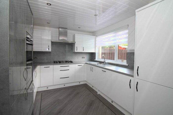 3 Bedroom Terraced House To Rent In Villabank, Denny, FK6