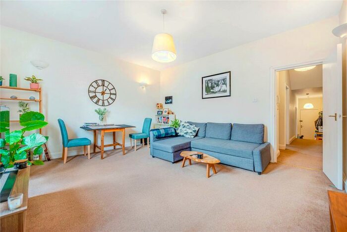 1 Bedroom Flat To Rent In Balham High Road, London, SW12