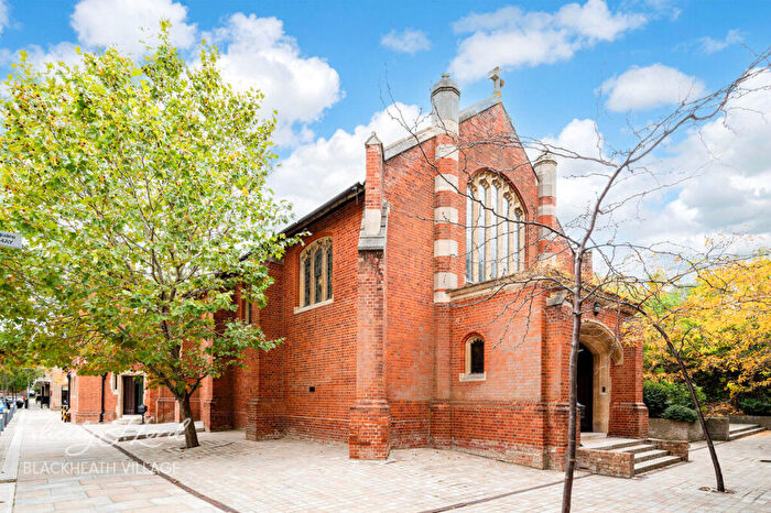 2 Bedroom Apartment For Sale In Ashmore Road, London, SE18