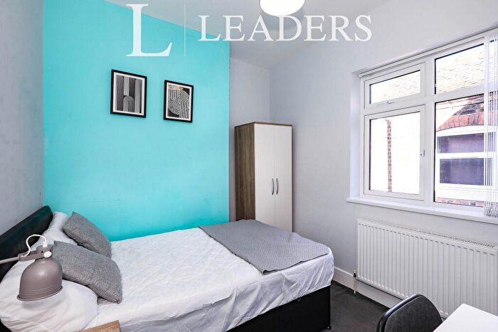 1 Bedroom Terraced House To Rent In Brunswick Place, Stoke-on-Trent, ST1