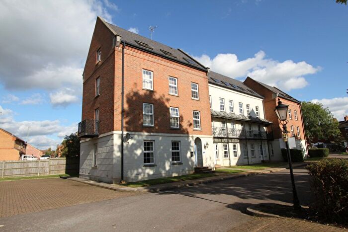 1 Bedroom Flat To Rent In Victoria Place, Banbury, Oxon, OX16