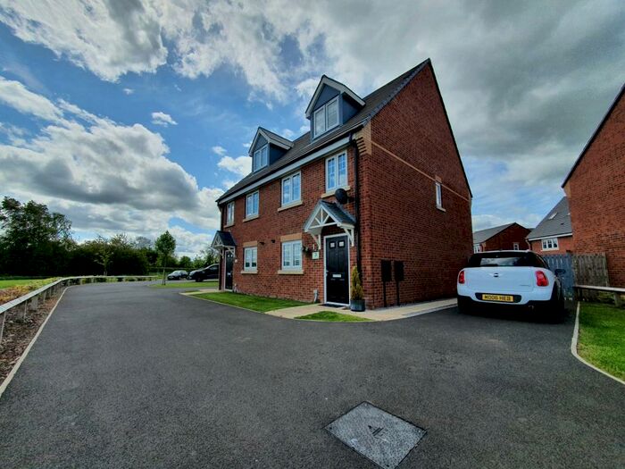 3 Bedroom Semi-Detached House To Rent In Portland Road, Northallerton, DL6