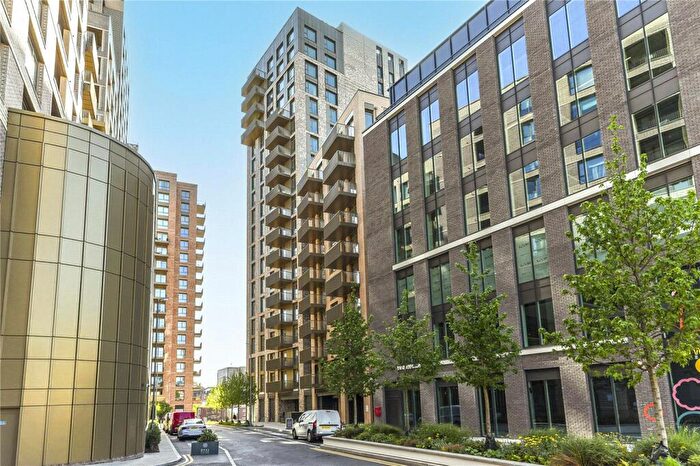 2 Bedroom Flat To Rent In Gasholder Place, SE11