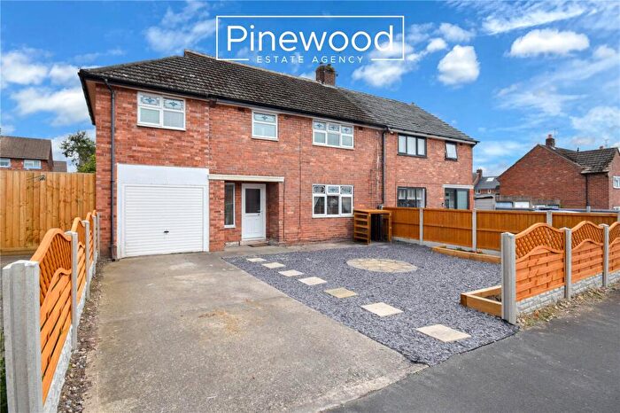 4 Bedroom Semi-Detached House For Sale In Englefield Avenue, Connahs Quay, CH5