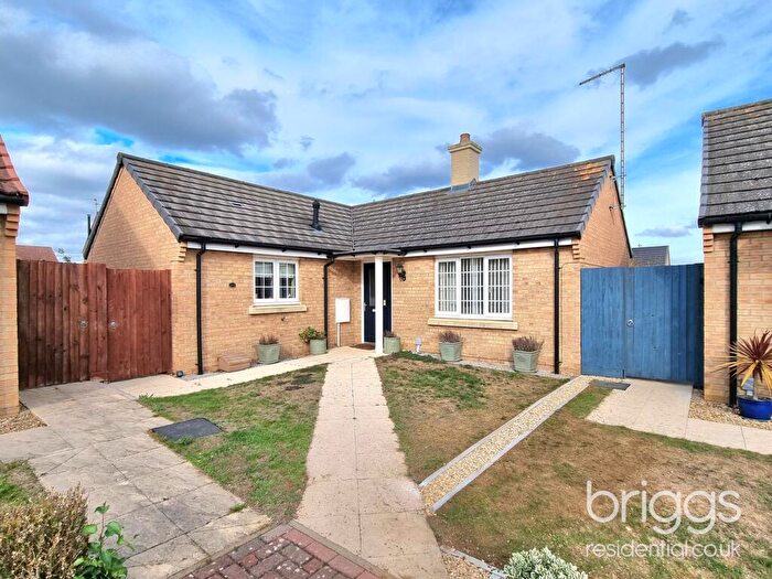2 Bedroom Detached Bungalow For Sale In Mayfield Gardens, Baston, Market Deeping, PE6