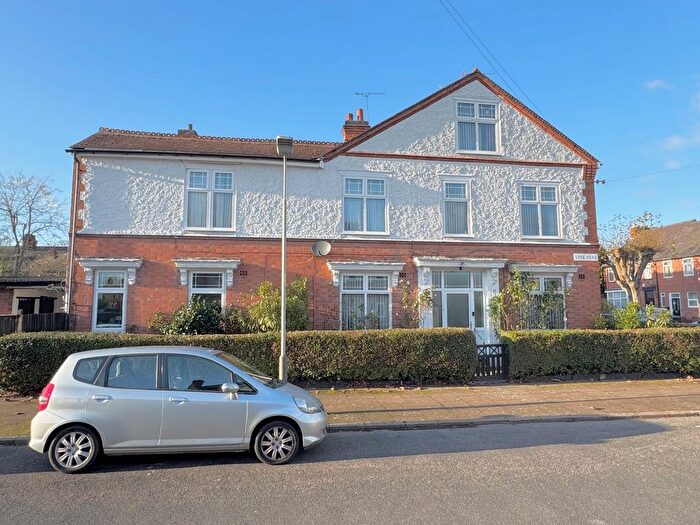 4 Bedroom Semi-Detached House For Sale In Sybil Road, Leicester, LE3