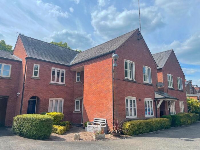 1 Bedroom Flat To Rent In Campion Terrace, Leamington Spa, CV32