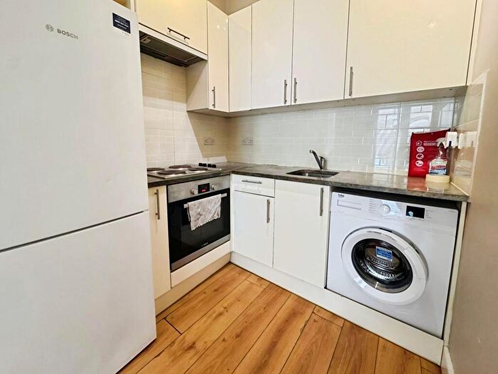 1 Bedroom Flat To Rent In West Hendon Broadway, London, NW9