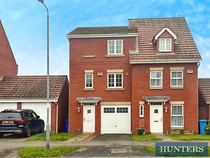 3 Bedroom Town House For Sale In The Crayke, Bridlington, YO16