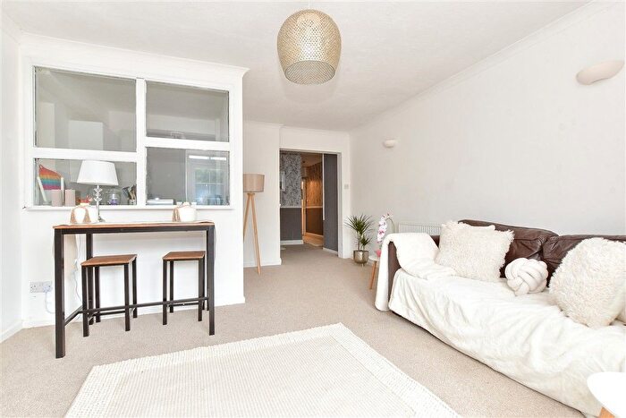 2 Bedroom Maisonette For Sale In Dover Street, Ryde, Isle Of Wight, PO33