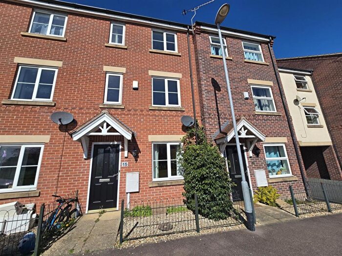 3 Bedroom Terraced House To Rent In , Bramley Way, Misterton, DN10