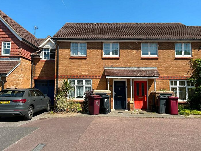 3 Bedroom Terraced House To Rent In Clonmel Close, Caversham, RG4