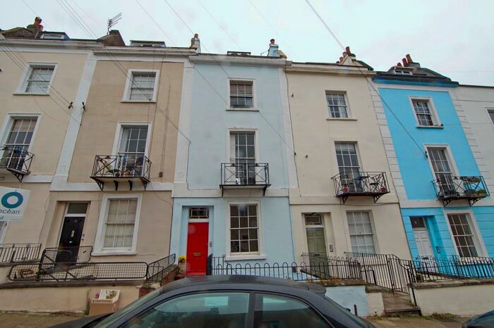 1 Bedroom Flat To Rent In Southleigh Road, Clifton, Bristol, BS8