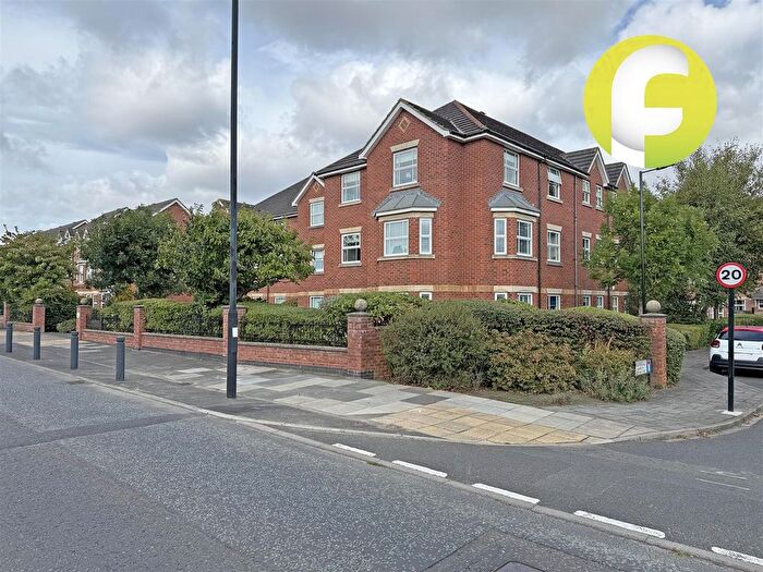 2 Bedroom Flat To Rent In Highbridge, Gosforth, Newcastle Upon Tyne, NE3