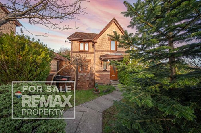 3 Bedroom Detached House For Sale In Laing Gardens, Broxburn, EH52