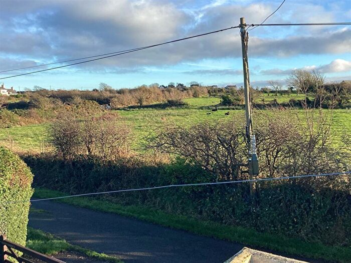 2 Bedroom Cottage For Sale In Penysarn, LL69