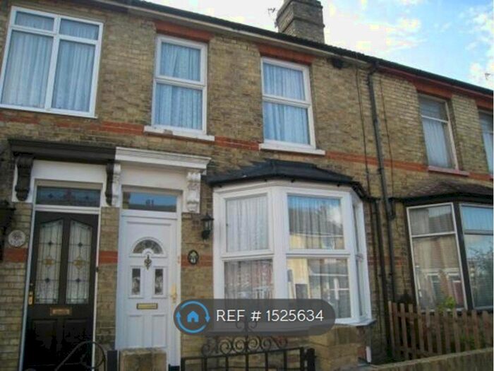 4 Bedroom Terraced House To Rent In Victoria Street, Maidstone, ME16