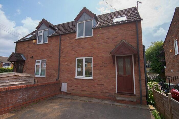 1 Bedroom Semi-Detached House To Rent In Moorland Road, Fulford Road, York, YO10