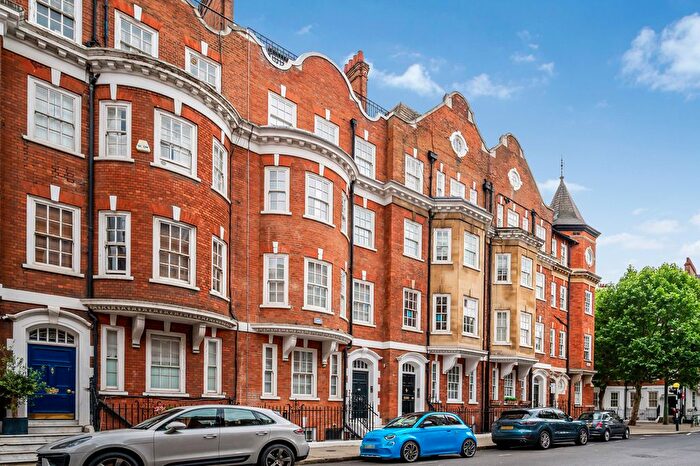 1 Bedroom Flat For Sale In Draycott Place, London, SW3