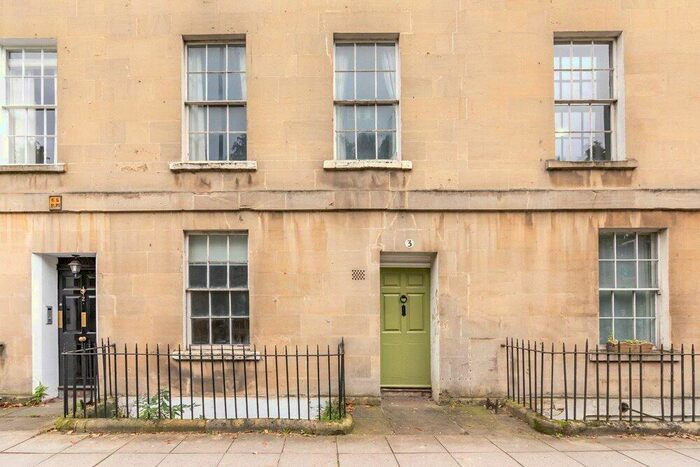 1 Bedroom Apartment To Rent In Albion Terrace, Bath, Somerset, BA1