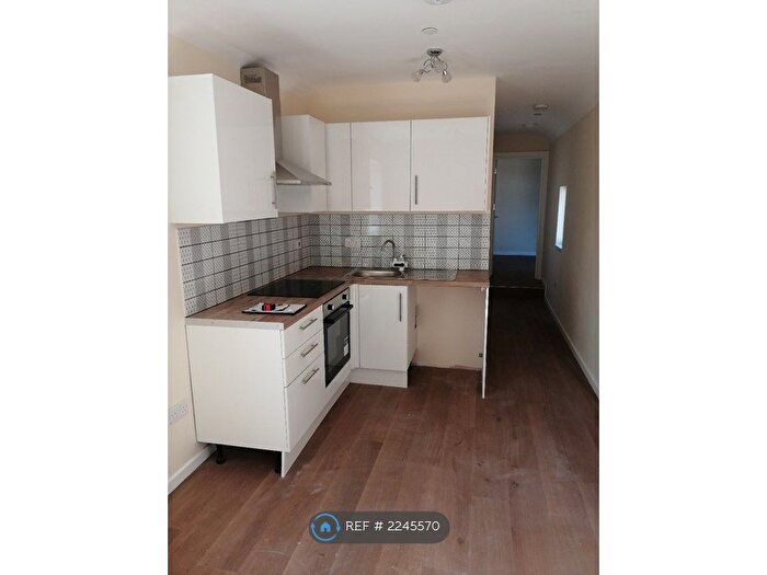 1 Bedroom Flat To Rent In Cardiff, Cardiff, CF14