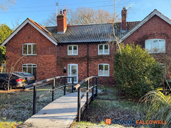 2 Bedroom Cottage For Sale In Summers Terrace, Eagle Road, Swinderby, LN6