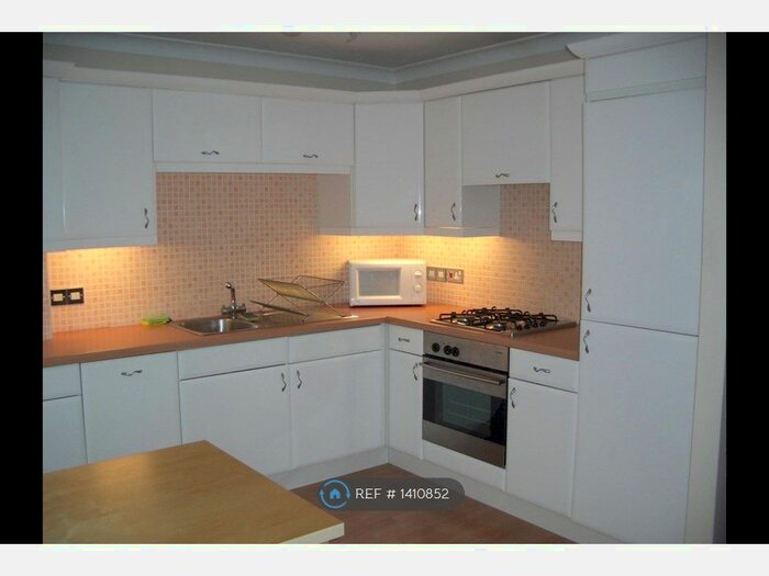 2 Bedroom Flat To Rent In Clarendon Road, Birmingham, B16