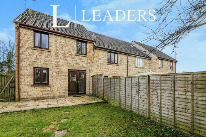 3 Bedroom End Of Terrace House To Rent In Hanstone Close, Cirencester, GL7