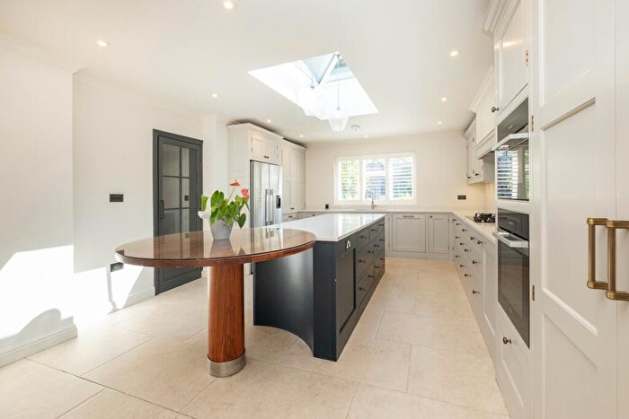 5 Bedroom Detached House To Rent In Dickerage Road Kingston Upon Thames, KT1
